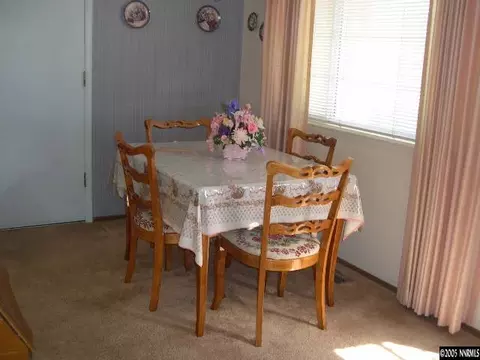 1040 Warwick Ave, Fallon, NV 89406 photo 4