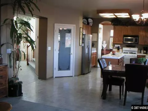 1445 Cayuse Way, Reno, NV 89511 photo 4