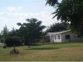 520 Chisom St, Anthony, TX 79821 photo 3