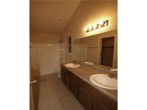 800 Eduardo, Anthony, TX 79821 photo 12