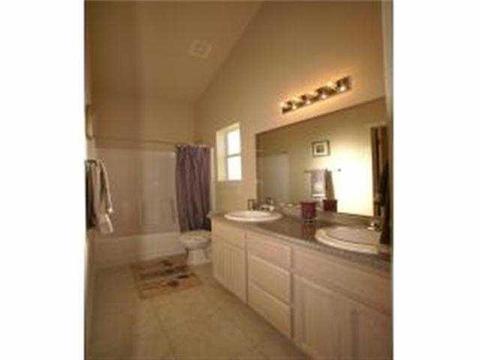 1402 Cravens, Anthony, TX 79821 photo 10