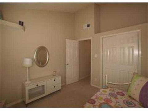 1402 Cravens, Anthony, TX 79821 photo 5