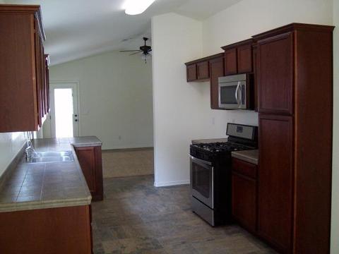 612 Inez Pl, Anthony, TX 79821 photo 4