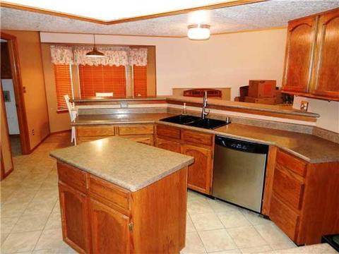 732 El Parque Dr, El Paso, TX 79912 photo 9