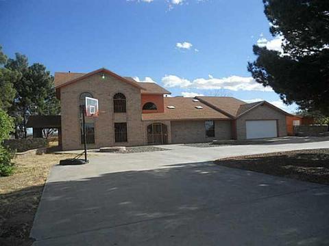 1060 Celum Rd, Clint, TX 79836 photo 1
