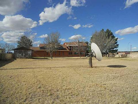 1060 Celum Rd, Clint, TX 79836 photo 19
