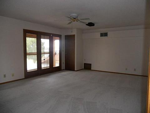 1060 Celum Rd, Clint, TX 79836 photo 11