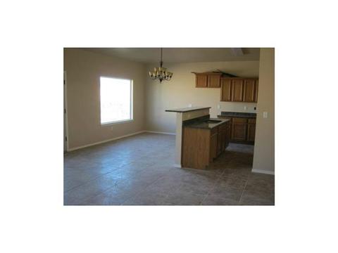 617 Mildred Ln, Anthony, TX 79821 photo 3