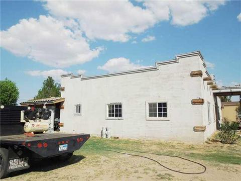 13401 N Loop Dr, Clint, TX 79836 photo 1