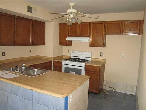 3417 Risner Pl #B, El Paso, TX 79936 photo 2