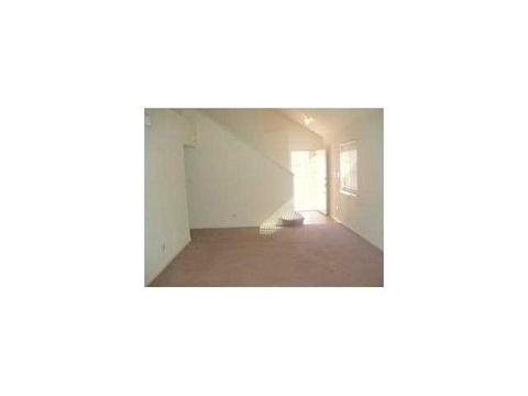 3445 Tierra Ruby Dr, El Paso, TX 79938 photo 2