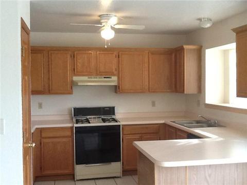 6940 Echo Cliffs Dr, El Paso, TX 79912 photo 8