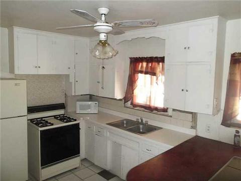 7547 N Loop Dr, El Paso, TX 79915 photo 9