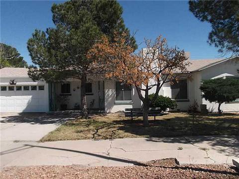 7547 N Loop Dr, El Paso, TX 79915 photo 2