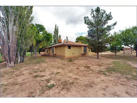 13750 N Loop Dr, Clint, TX 79836 photo 16