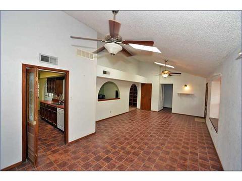 13750 N Loop Dr, Clint, TX 79836 photo 7