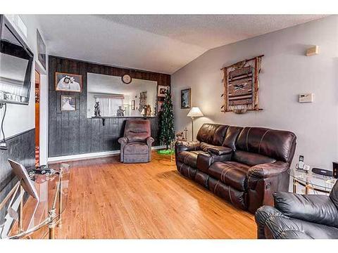 357 Graphite Dr, El Paso, TX 79912 photo 2