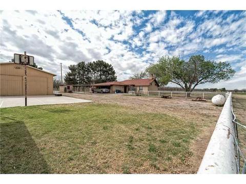 14400 N Loop Dr, Clint, TX 79836 photo 19