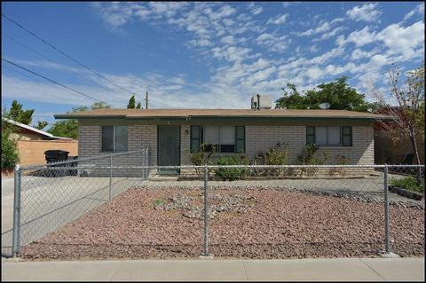 704 Tamarisk St, Anthony, TX 79821 photo 2