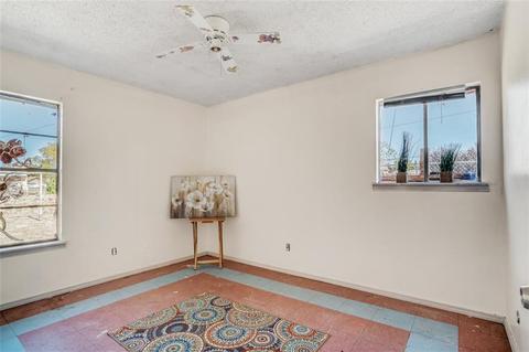 402 E Washington St, Anthony, TX 79821 photo 16