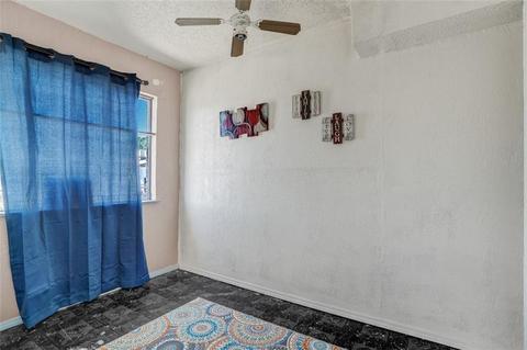 402 E Washington St, Anthony, TX 79821 photo 8