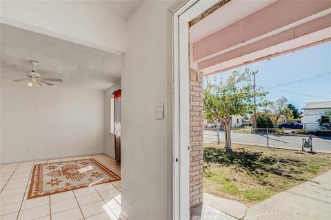 402 E Washington St, Anthony, TX 79821 photo 7
