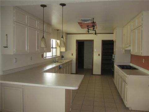 14201 N Loop Dr, Clint, TX 79836 photo 6