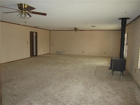 14201 N Loop Dr, Clint, TX 79836 photo 3