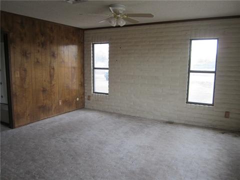 14201 N Loop Dr, Clint, TX 79836 photo 8