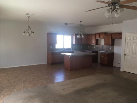 628 Inez Pl, Anthony, TX 79821 photo 5