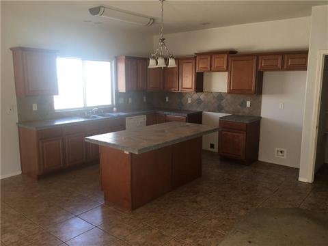 628 Inez Pl, Anthony, TX 79821 photo 4