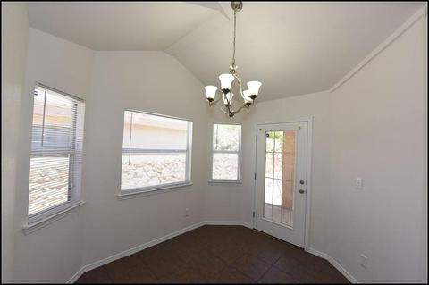 811 Jaime St, Anthony, TX 79821 photo 5