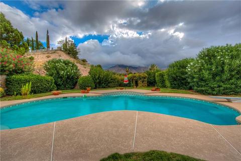 808 Cresta Alta Dr, El Paso, TX 79912 photo 5
