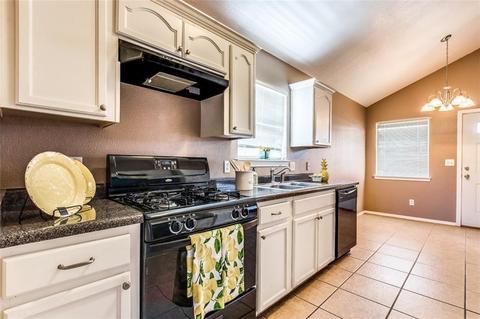 814 Jaime St, Anthony, TX 79821 photo 6