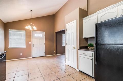 814 Jaime St, Anthony, TX 79821 photo 7