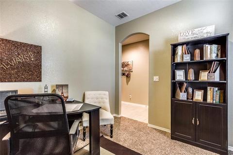 309 Bells Corners Ave, El Paso, TX 79932 photo 4