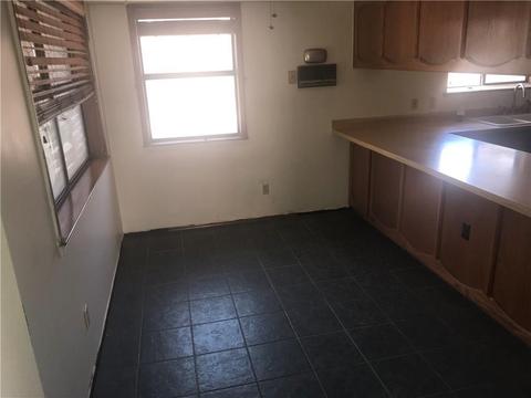 1925 Pointe E, El Paso, TX 79936 photo 4