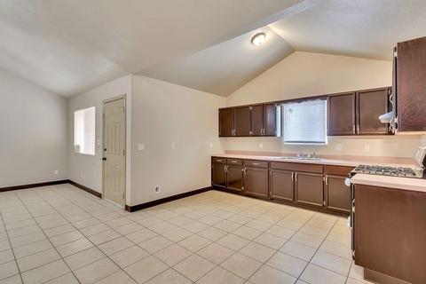 9053 Eclipse St, El Paso, TX 79904 photo 2