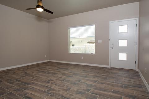8800 Eclipse #B, El Paso, TX 79904 photo 2