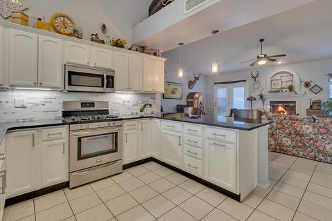 1202 Onate St, Anthony, NM 88021 photo 9