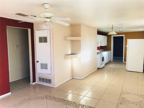 501 8th St, Anthony, TX 79821 photo 4