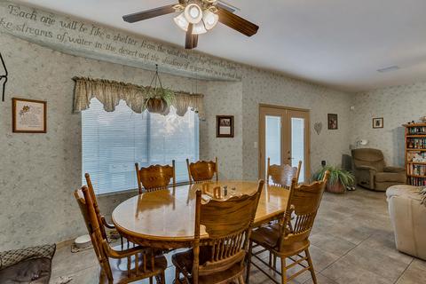 636 Myriam Dr, Anthony, TX 79821 photo 9