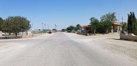 131 Davis, Fabens, TX 79838 photo 3