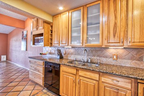6635 Dawn Dr #D, El Paso, TX 79912 photo 16