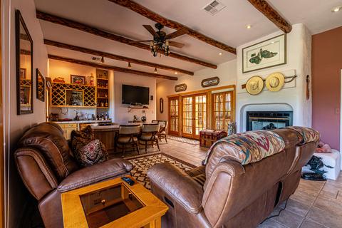 14170 N Loop Dr, Clint, TX 79836 photo 5