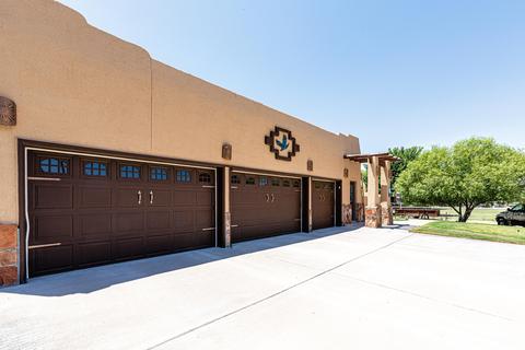 14170 N Loop Dr, Clint, TX 79836 photo 3