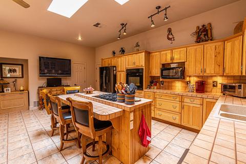 14170 N Loop Dr, Clint, TX 79836 photo 16