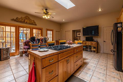 14170 N Loop Dr, Clint, TX 79836 photo 17