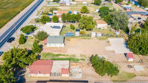 13249 N Loop Dr, Clint, TX 79836 photo 3