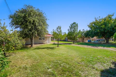 13249 N Loop Dr, Clint, TX 79836 photo 9